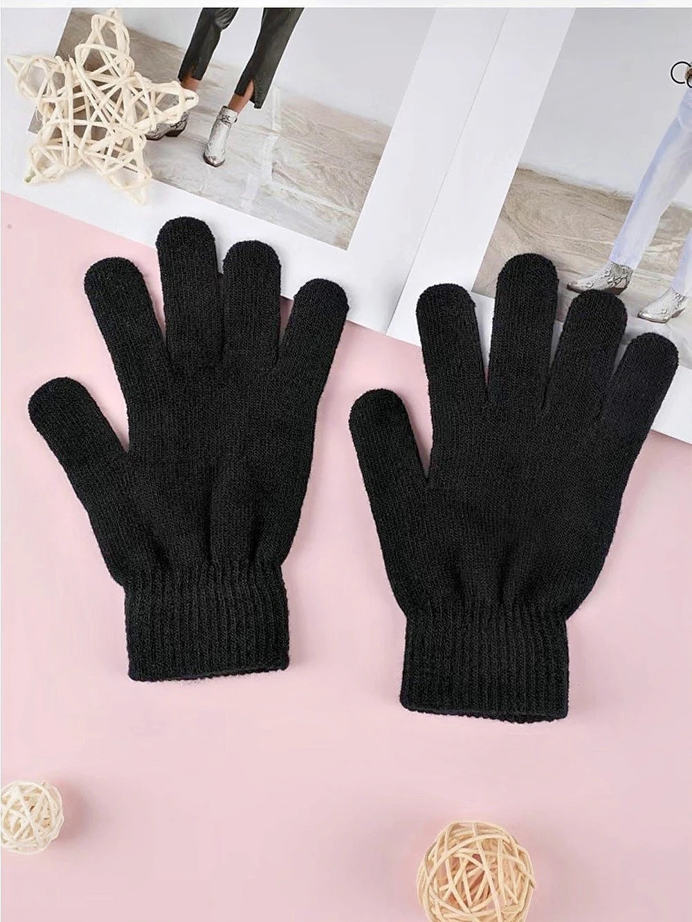 Black Knit Gloves Size Medium NWT
